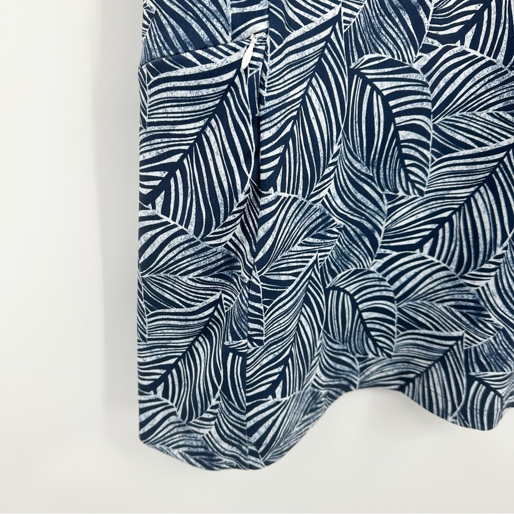 L.L. Bean V Neck Knit Dress Navy White Leaf Print Medium - Picture 5 of 10